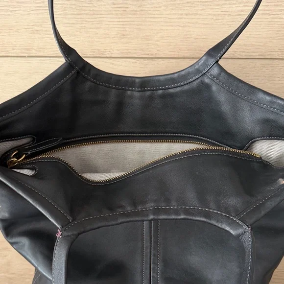 Coach Bea Tote Black Leather Top Zip Shoulder Handbag - Picture 8 of 10